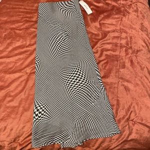 Urban Outfitters Midi Skirt BLK Motif